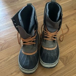 Sorel Winter Boots - Mens - Size 9.5
